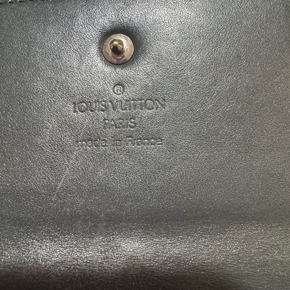 Louis Vuitton LV Monogram Matte Leather Emilie Wallet - Picture 4 of 8